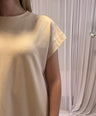 Julia’s t-shirt dress beige