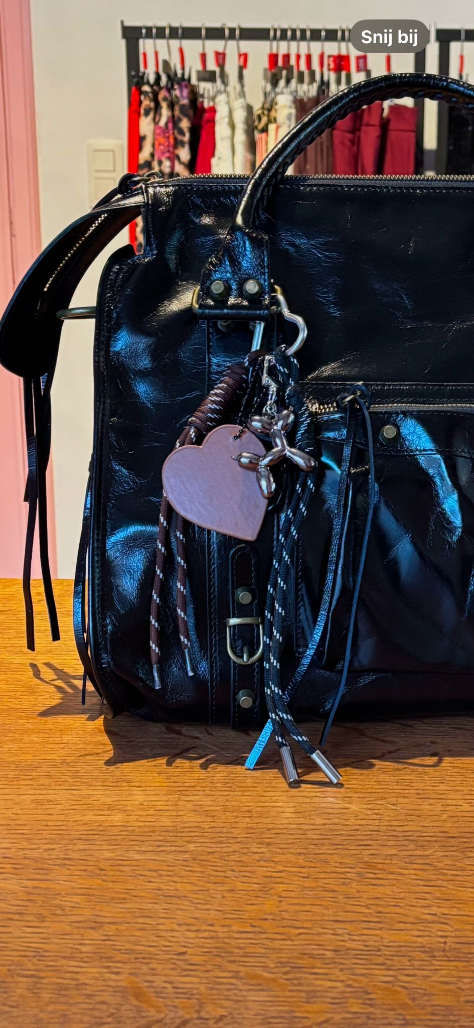 Juliette's bagcharm big heart - bruin