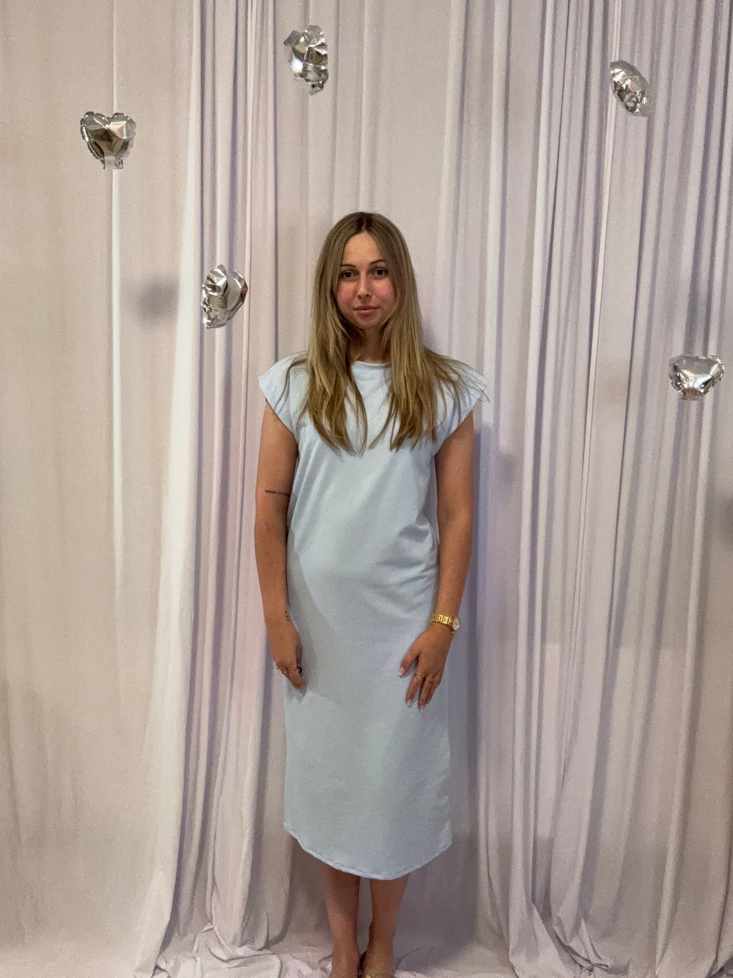 Julia’s t-shirt dress licht blauw