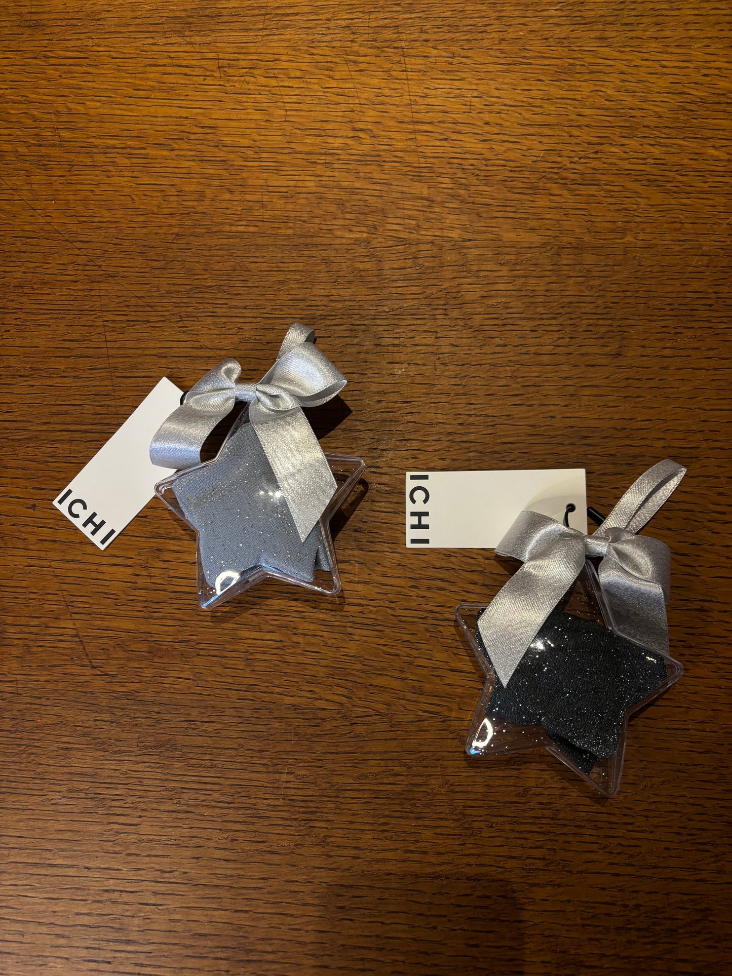 ICHI - Donkergrijze & lichtgrijze glittersokken