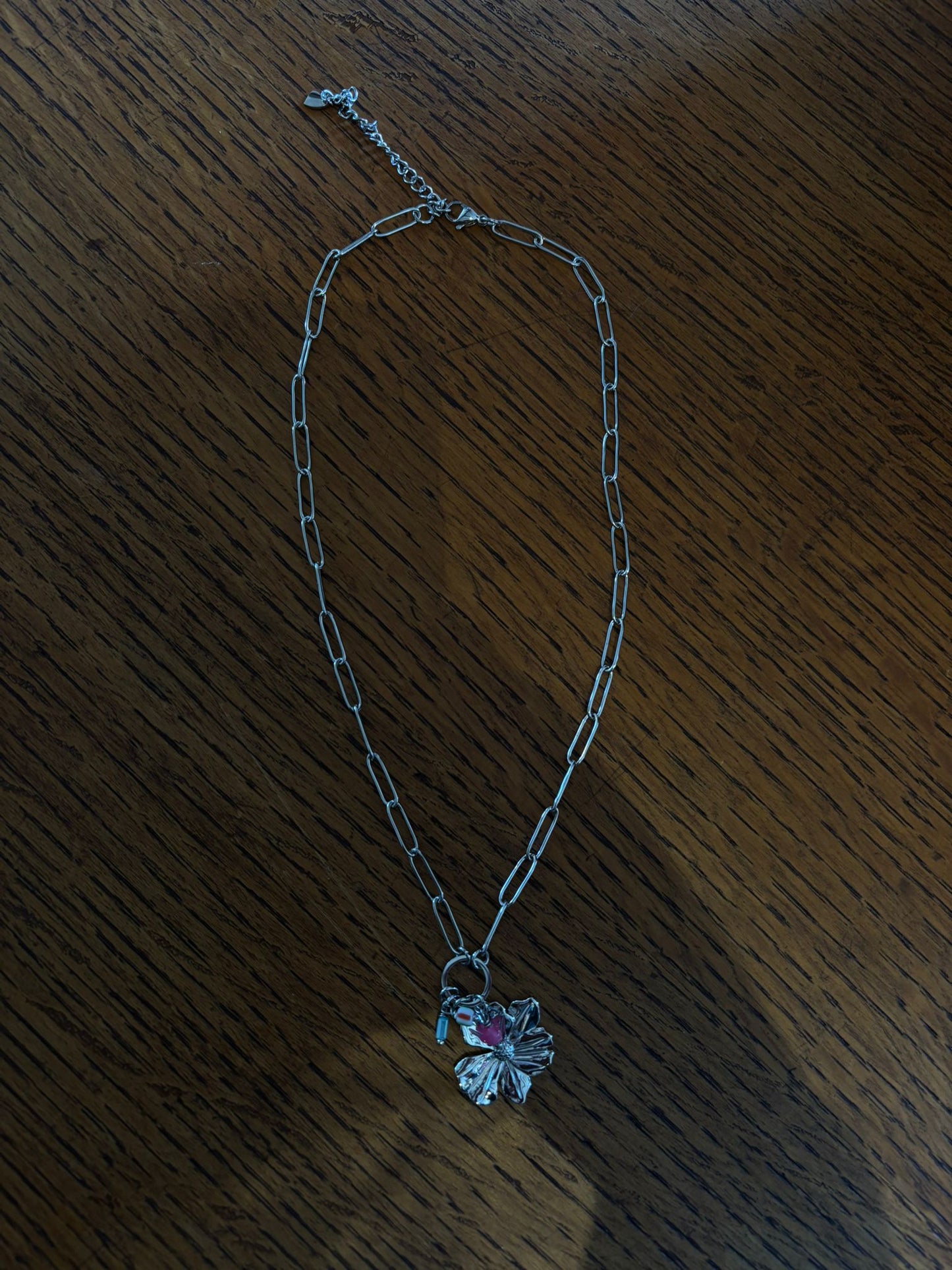 Ketting flowers all day