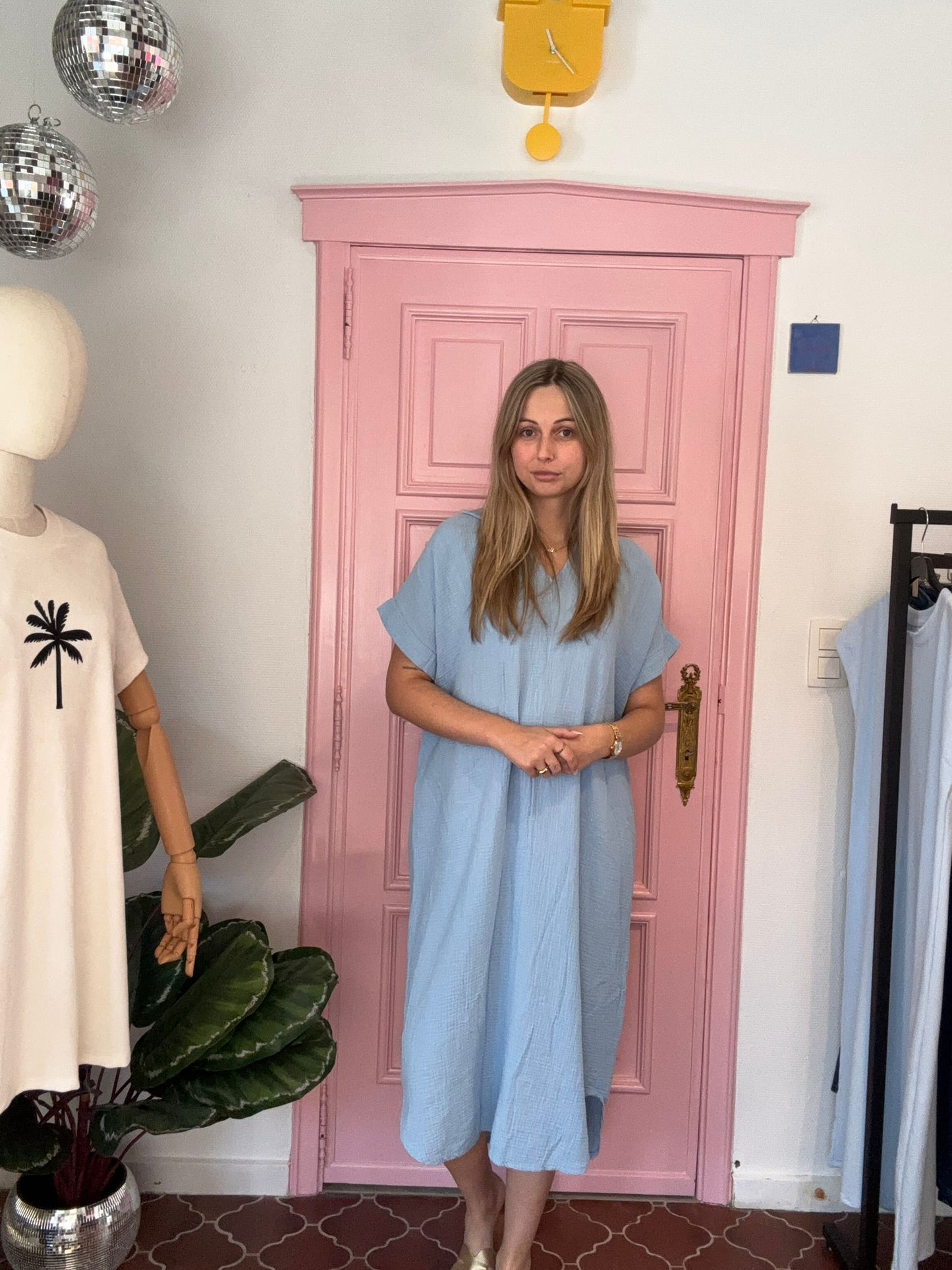 Julia’s tetra dress licht blauw