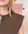 Julia's gilet brown