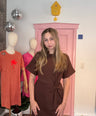 Julia's basic twist dress bruin