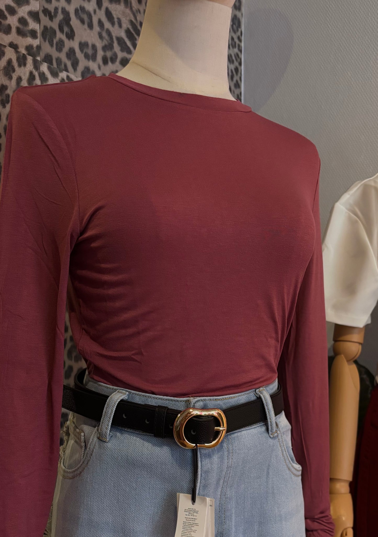 ICHI - zwarte riem met gouden gesp