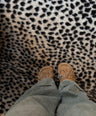 Beige instap slippers met franjes
