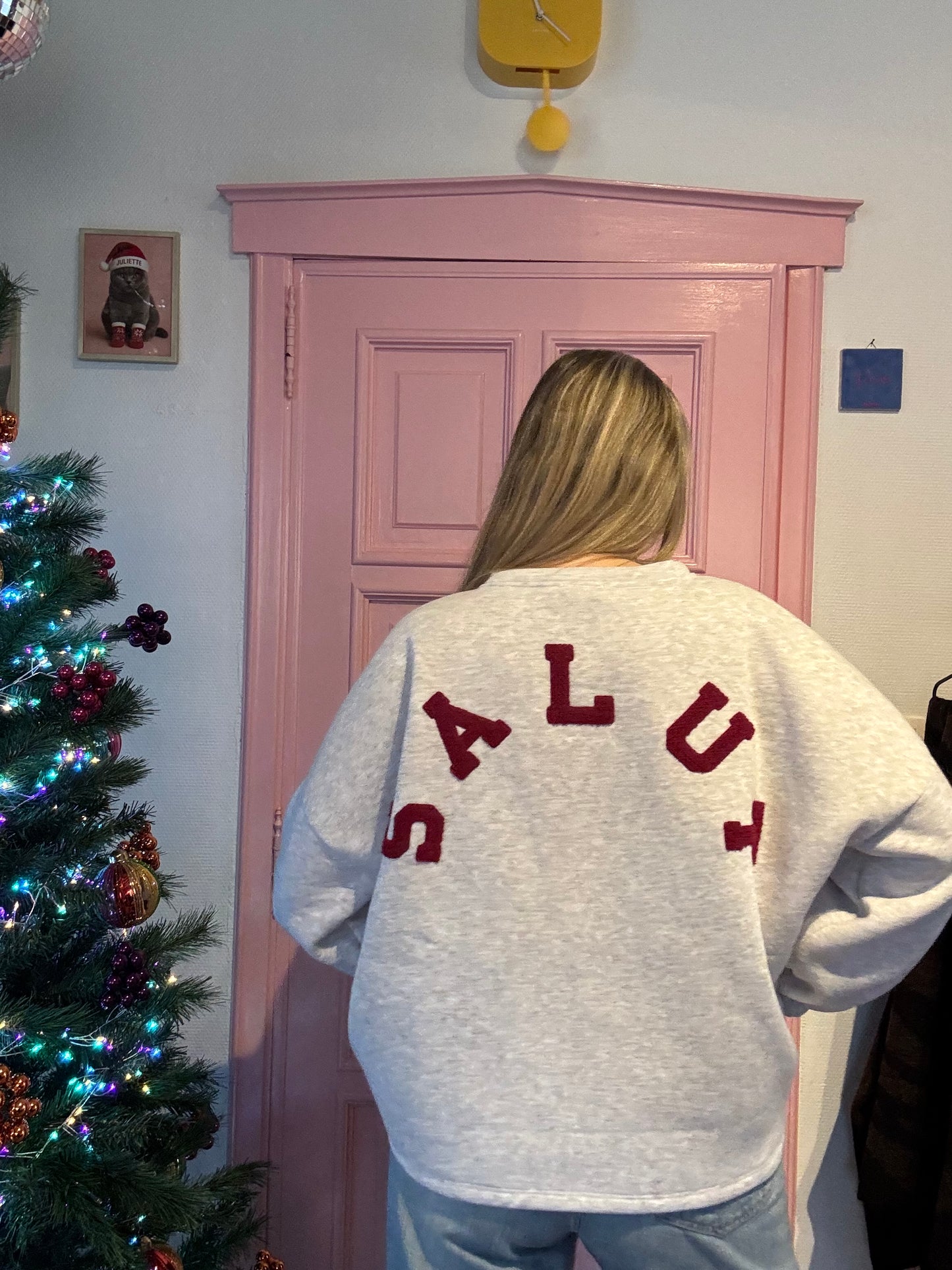 Sweater “salut”