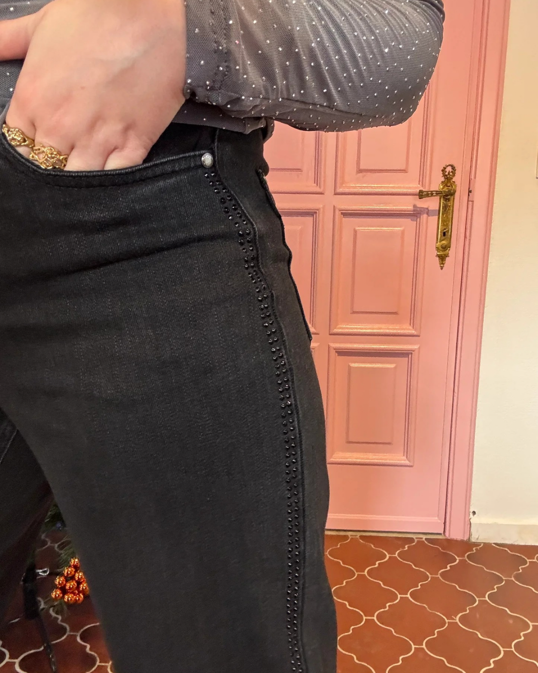 PULZ - wide leg jeans met steentjes