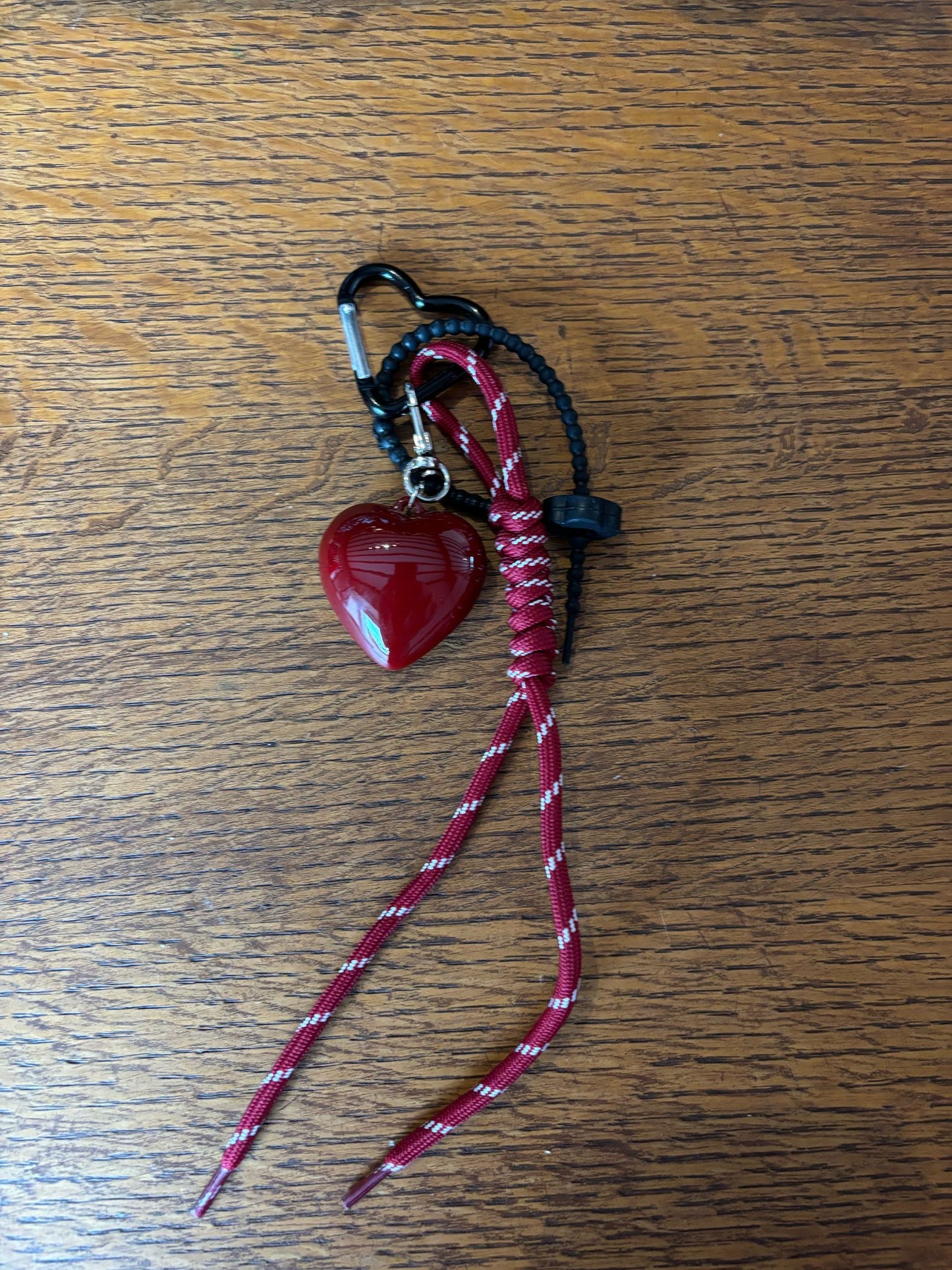 Juliette's bagcharm hartje - bordeaux