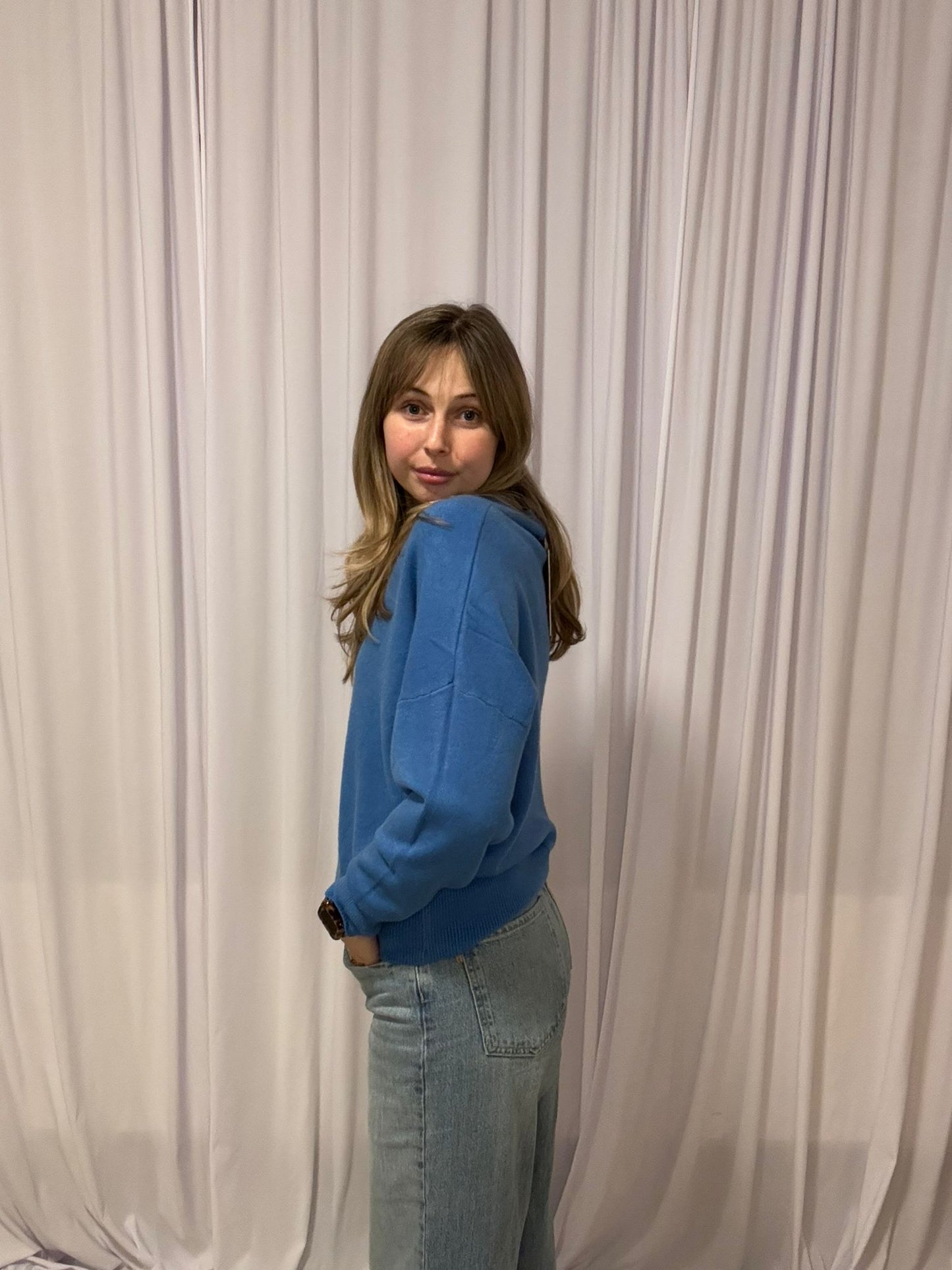 Juliette's blauw v-halsje