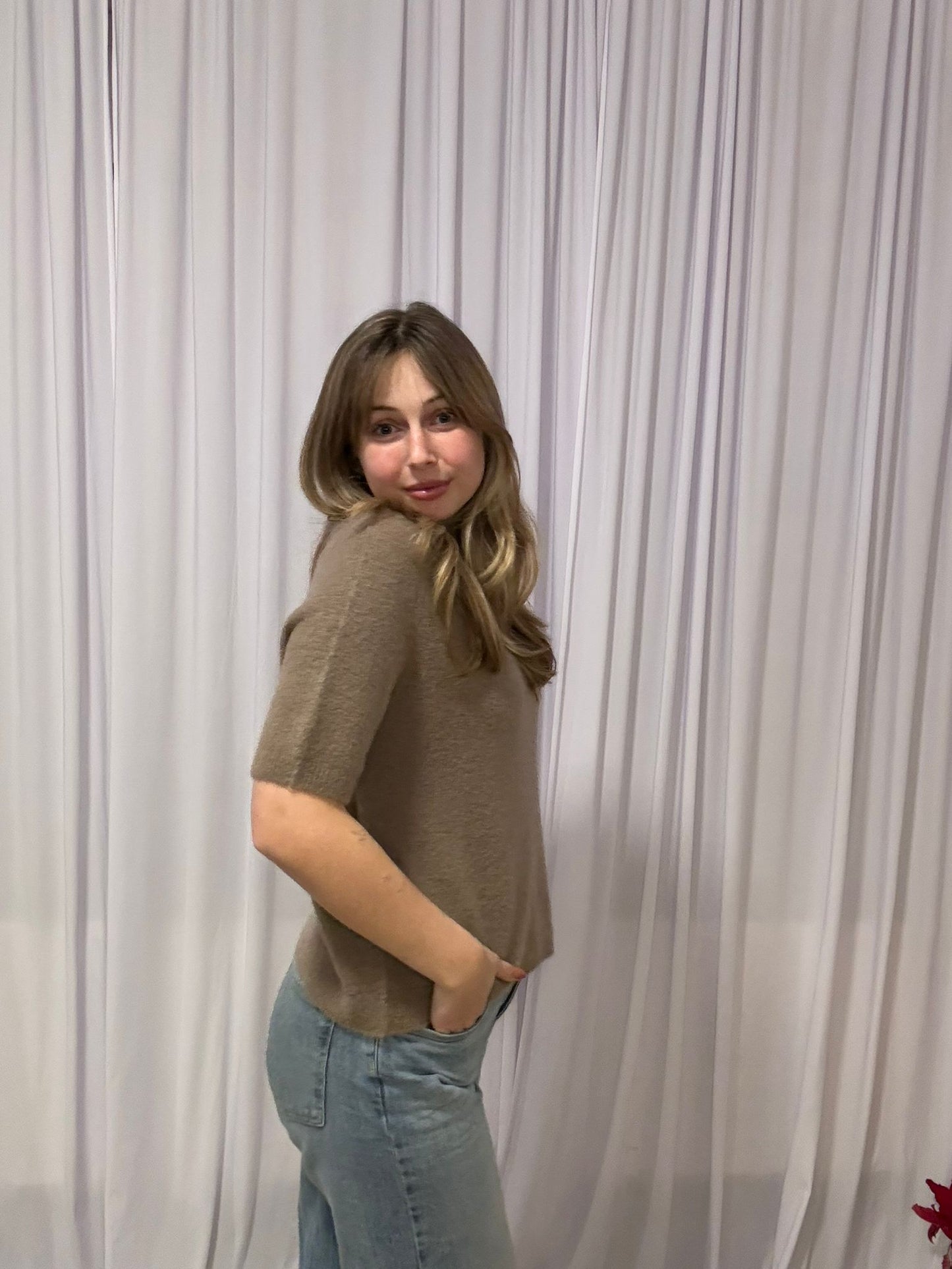 Juliette's bruine lente trui