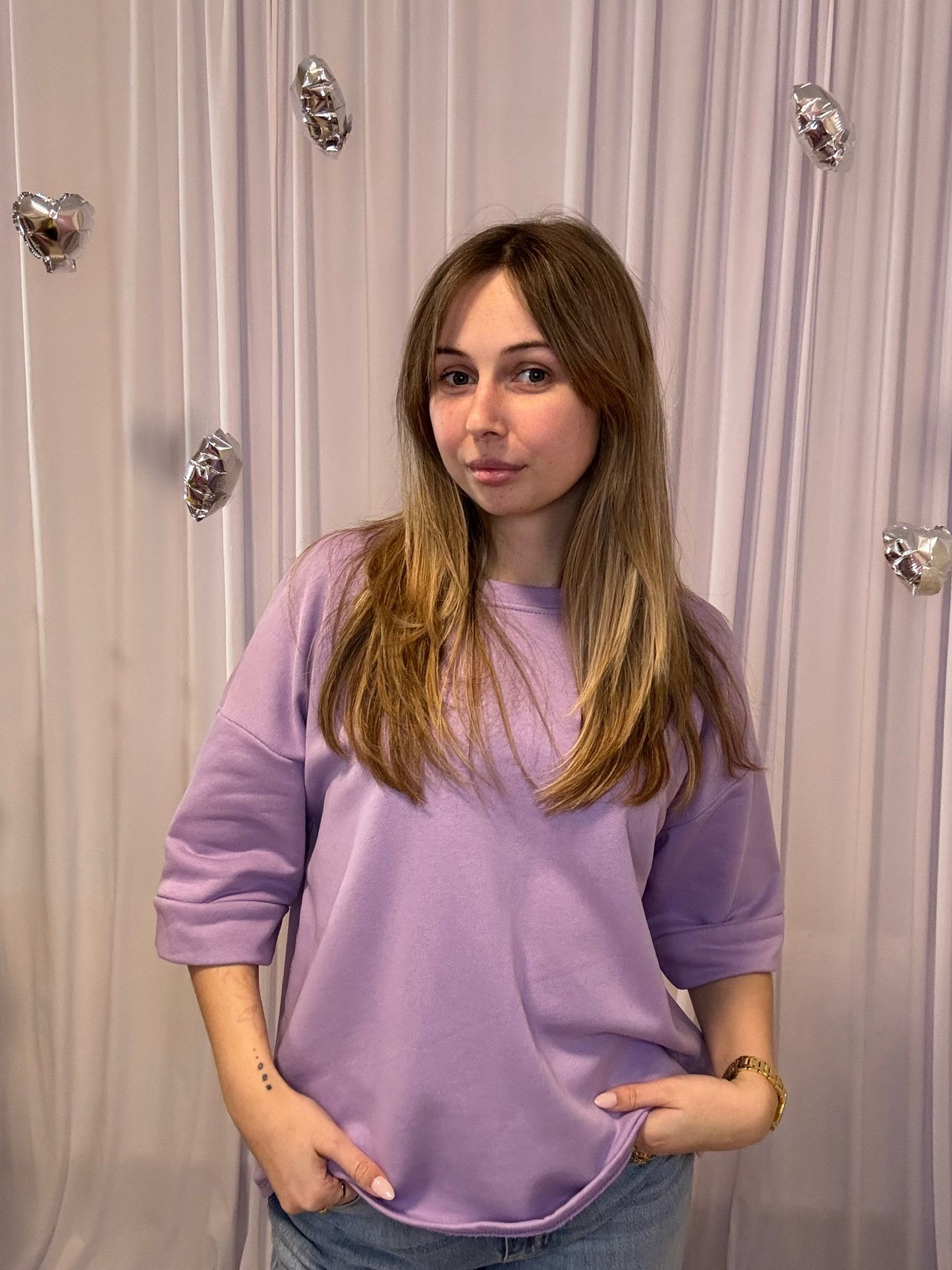 Juliette's lila sweatshirt